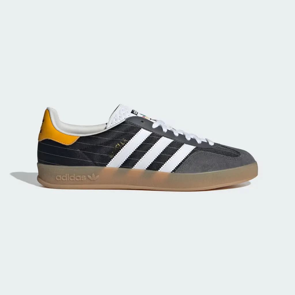 ADIDAS ORIGINALS GAZELLE INDOOR PIN STRIPE TRAINERS — (if9642)