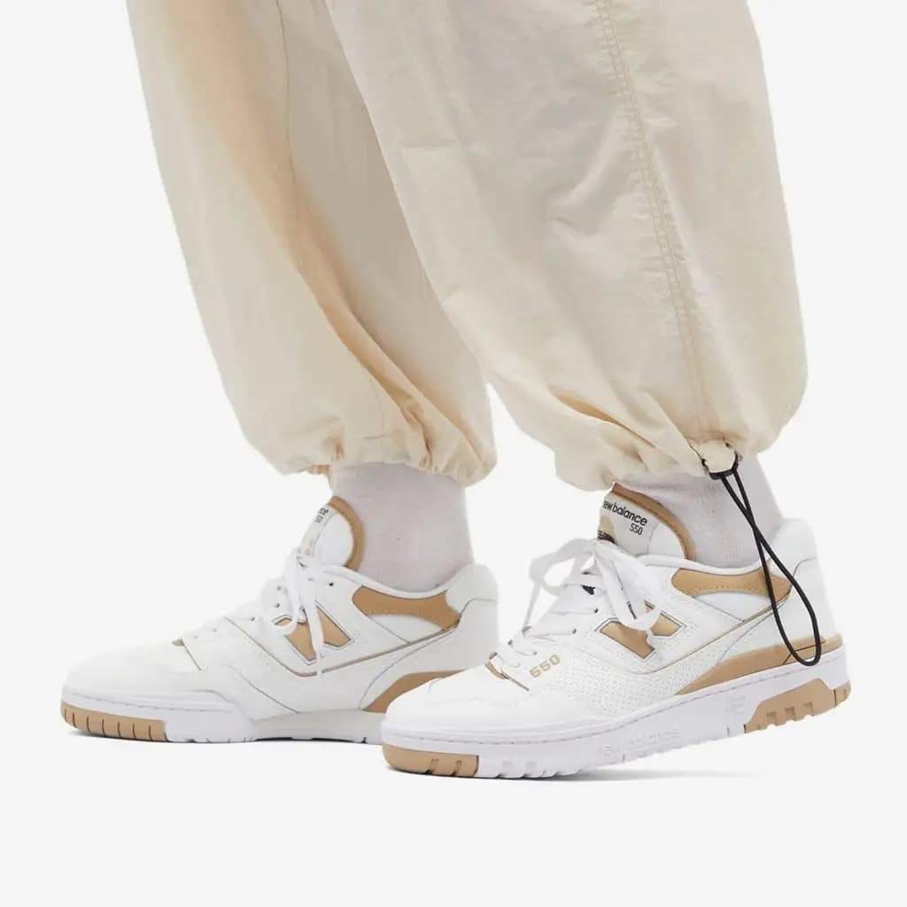NEW BALANCE 550 - WHITE/BEIGE/WHITE