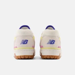 NEW BALANCE 550 - SEA SALT/BLUE/YELLOW/GUM