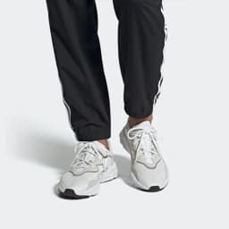 ADIDAS ORIGINALS OZWEEGO TRAINERS - FTWR WHITE/FTWR WHITE/CORE BLACK