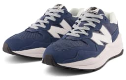 NEW BALANCE 5740 - NAVY/WHITE