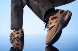 NEW BALANCE WARPED RUNNER - DARK MUSHROOM
