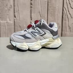 NEW BALANCE NUR 9060 - GREY