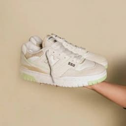 NEW BALANCE 550 - BEIGE/TURTLEDOVE/LIME