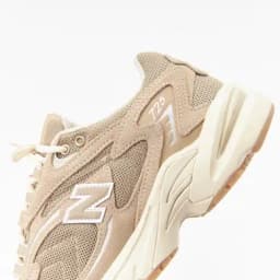 NEW BALANCE ML725 - INCENSE/BROWN/WHITE/GUM