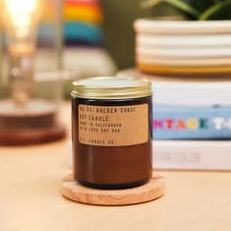 P.F. Candle Co. P.F. CANDLE CO NO.21 GOLDEN COAST 7.2 OZ SOY CANDLE - BROWN — (sc21)