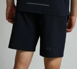 OAKLEY TRAINING SHORT - BLACKOUT — (foa407524-02e)
