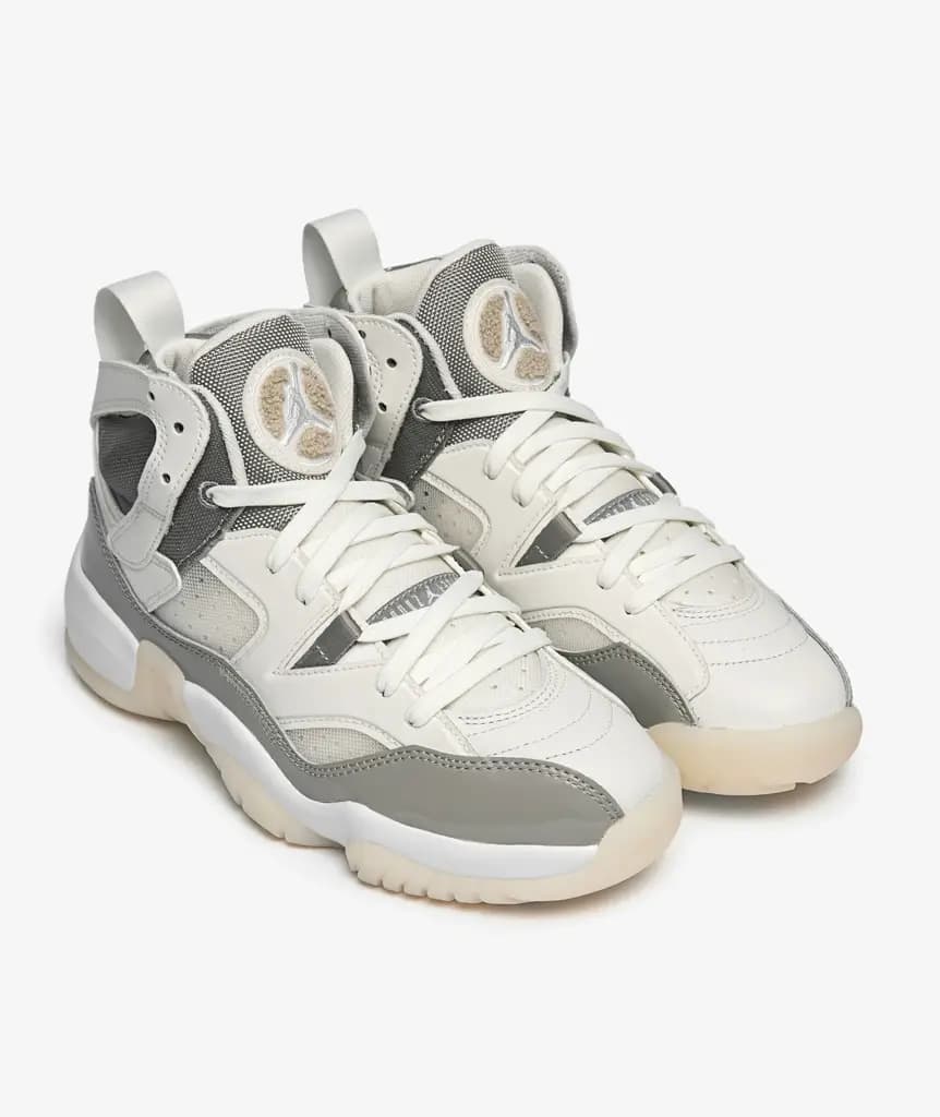 JORDAN JUMPMAN TWO TREY - MED GREY/WHITE/SUMMIT/WHITE