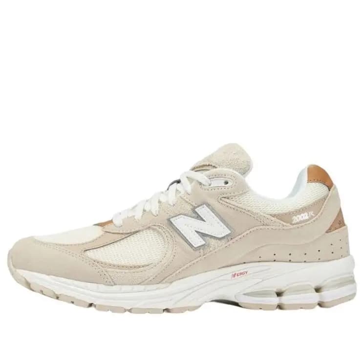 NEW BALANCE 2002 - BEIGE/WHITE