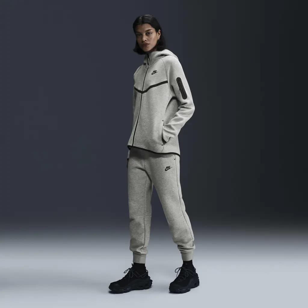 NIKE W NSW TCH FLC MR JGGR - DGH/BLACK