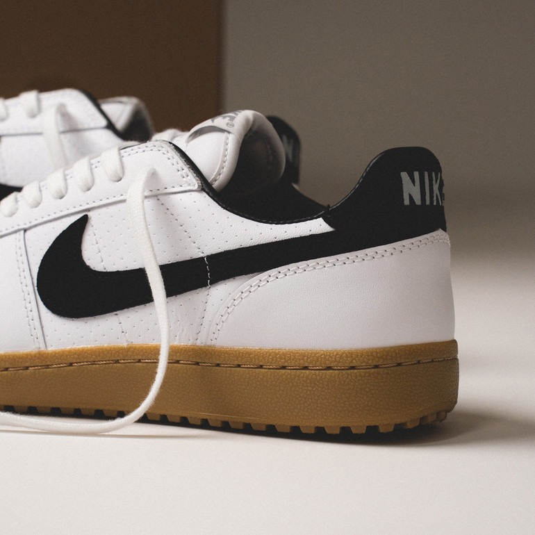 NIKE FIELD GENERAL 82 SP TRAINERS - WHITE/BLACK/GUM LIGHT BROWN