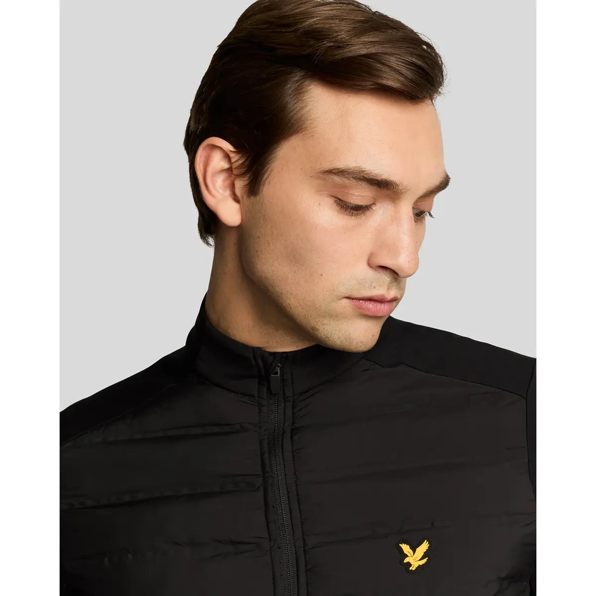 LYLE & SCOTT HYBRID QUILTED FULL ZIP GOLF JACKET - JET BLACK