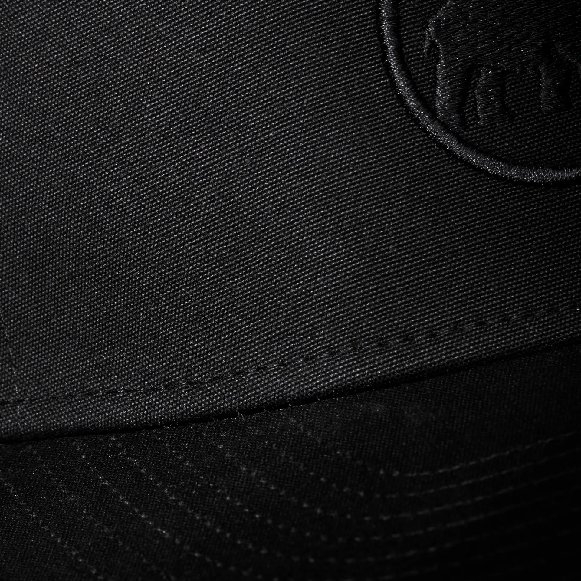 MAMMUT MASSONE CAP - BLACK/BLACK