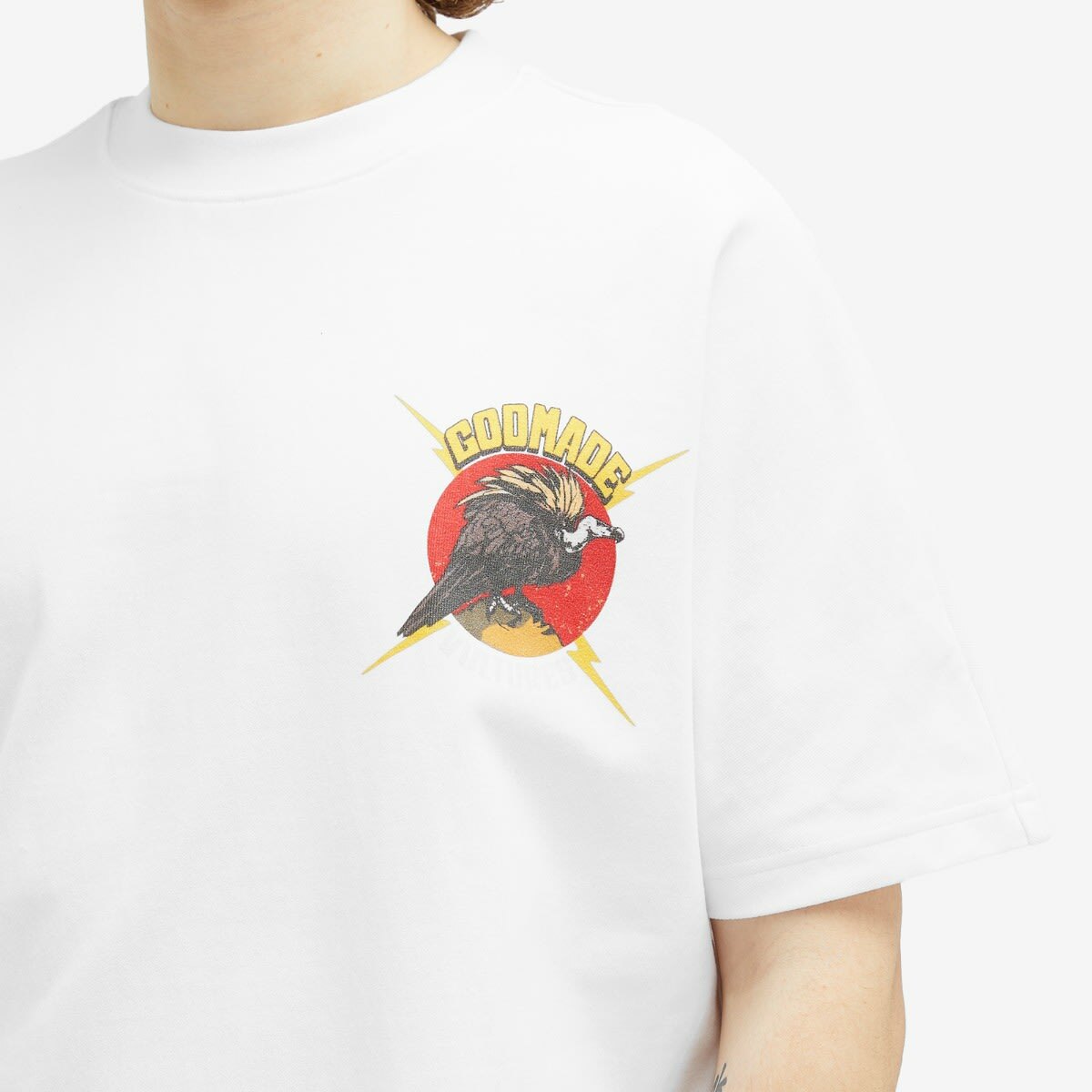 GODMADE VULTURES SMALL LOGO TEE - WHITE