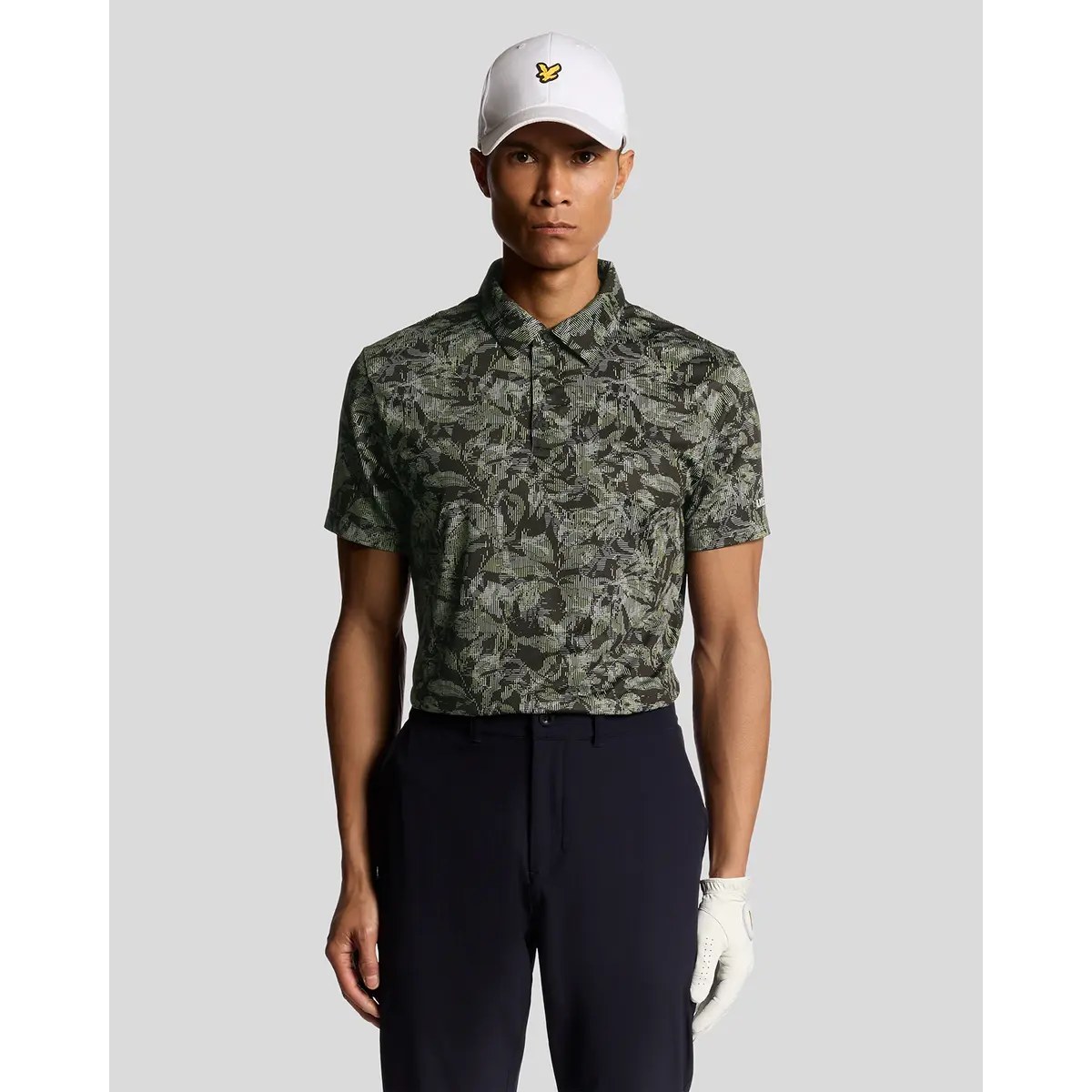 LYLE & SCOTT GOLF DIGITAL FLORAL POLO SHIRT - JET BLACK