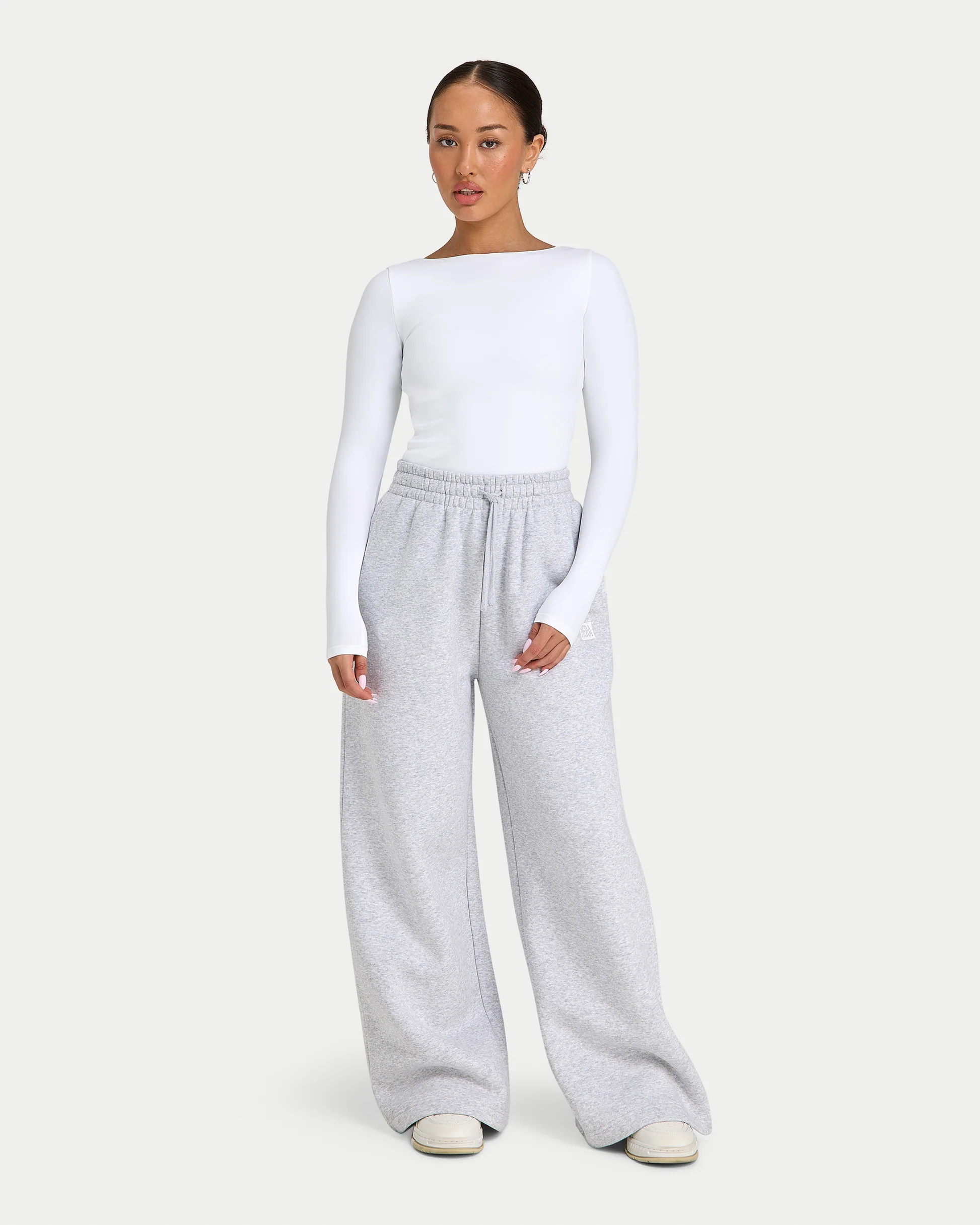 HERA WOMENS ESSENTIAL DUAL WEAR LONG SLEEVE TOP - COCONUT MILK