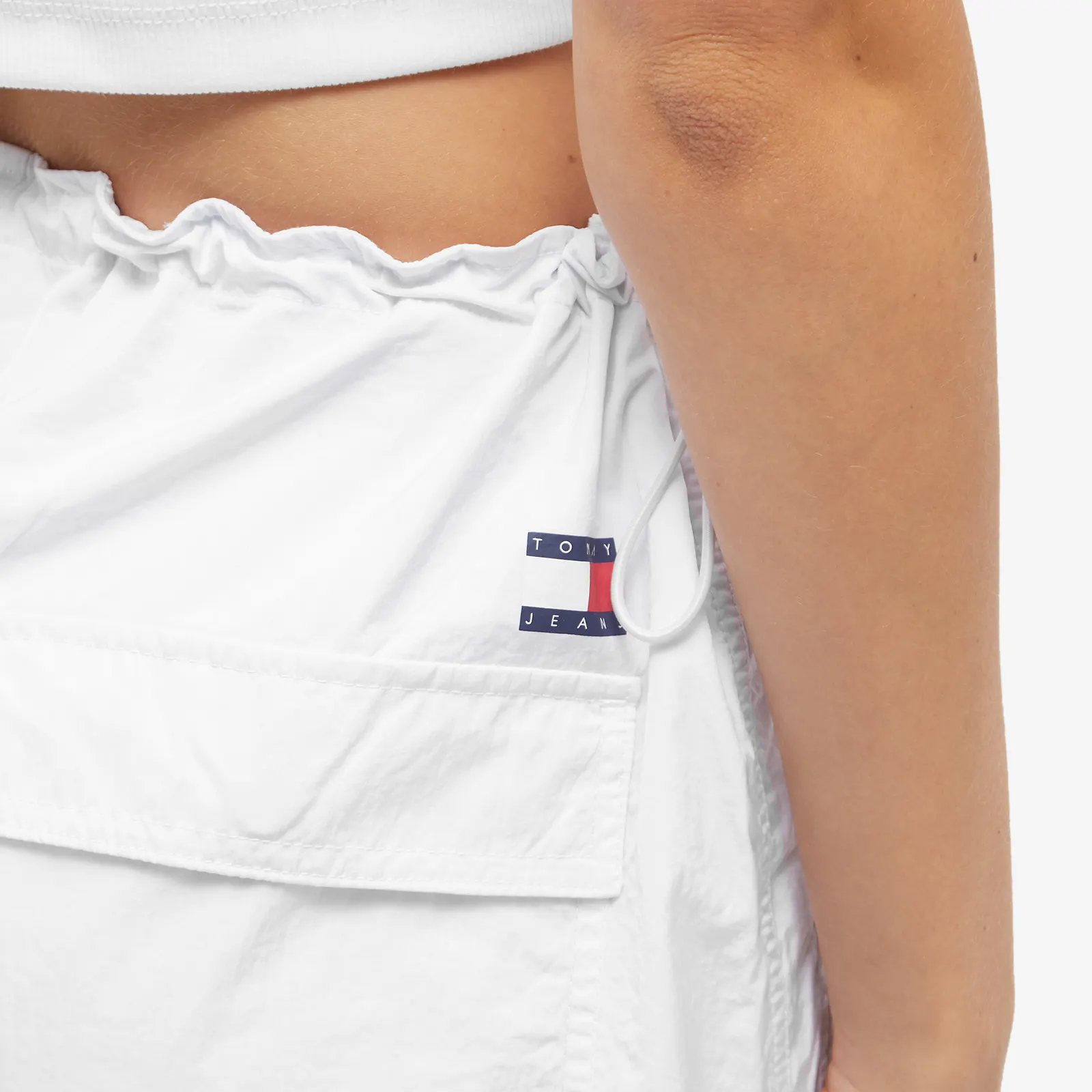 TOMMY JEANS W WOVEN BUNGIES PARACHUTE PANT - WHITE