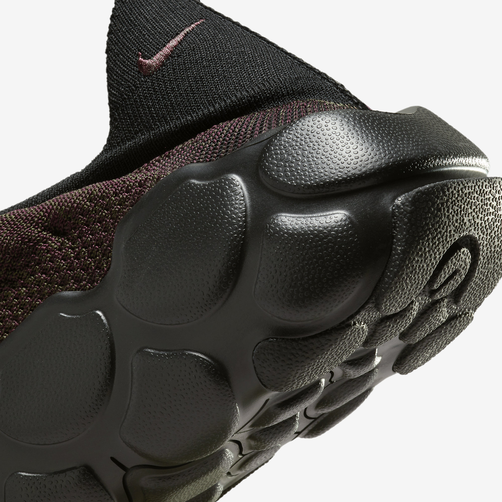 NIKE W NIKE NG OFFLINE - BLACK/CACAO  WOW-SEQUOIA-BURGUNDY CRUSH