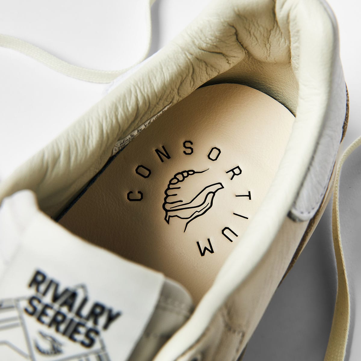ADIDAS ORIGINALS RIVALRY LOW CONSORTIUM TRAINERS - CLOUD WHITE / SILVER METALLIC / GREY ONE