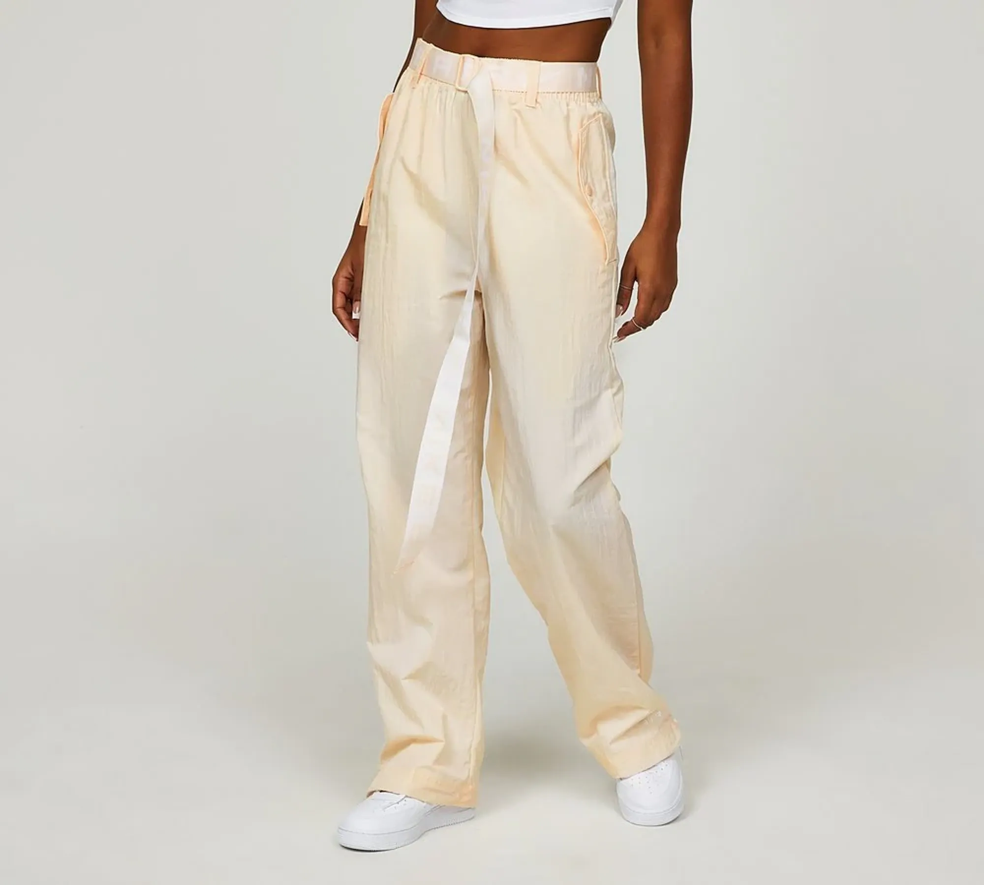 NIKE W AIR HR WVN PANT - GUAVA ICE/WHITE