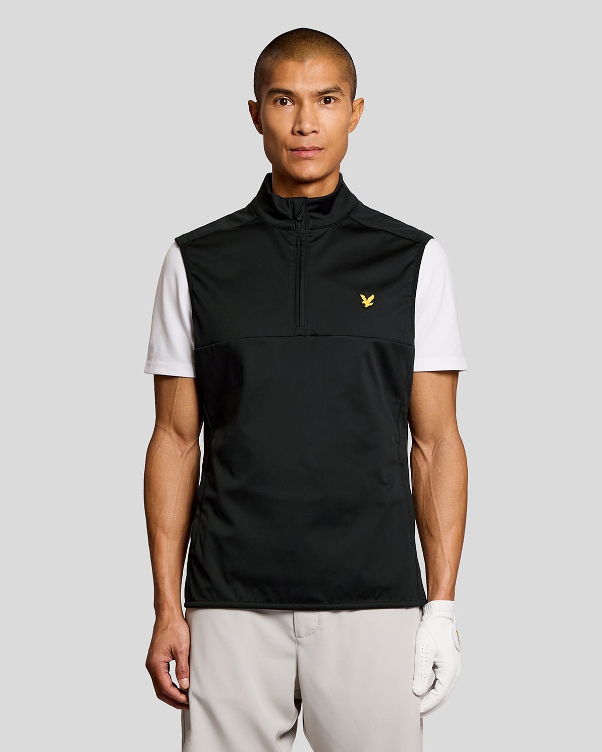 LYLE & SCOTT GOLF HALF ZIP WINDJAMMER GILET - JET BLACK