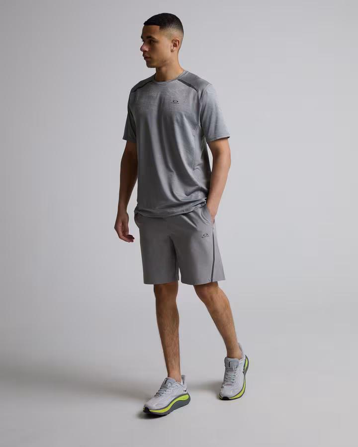 OAKLEY TRAINING SHORT - CEMENT