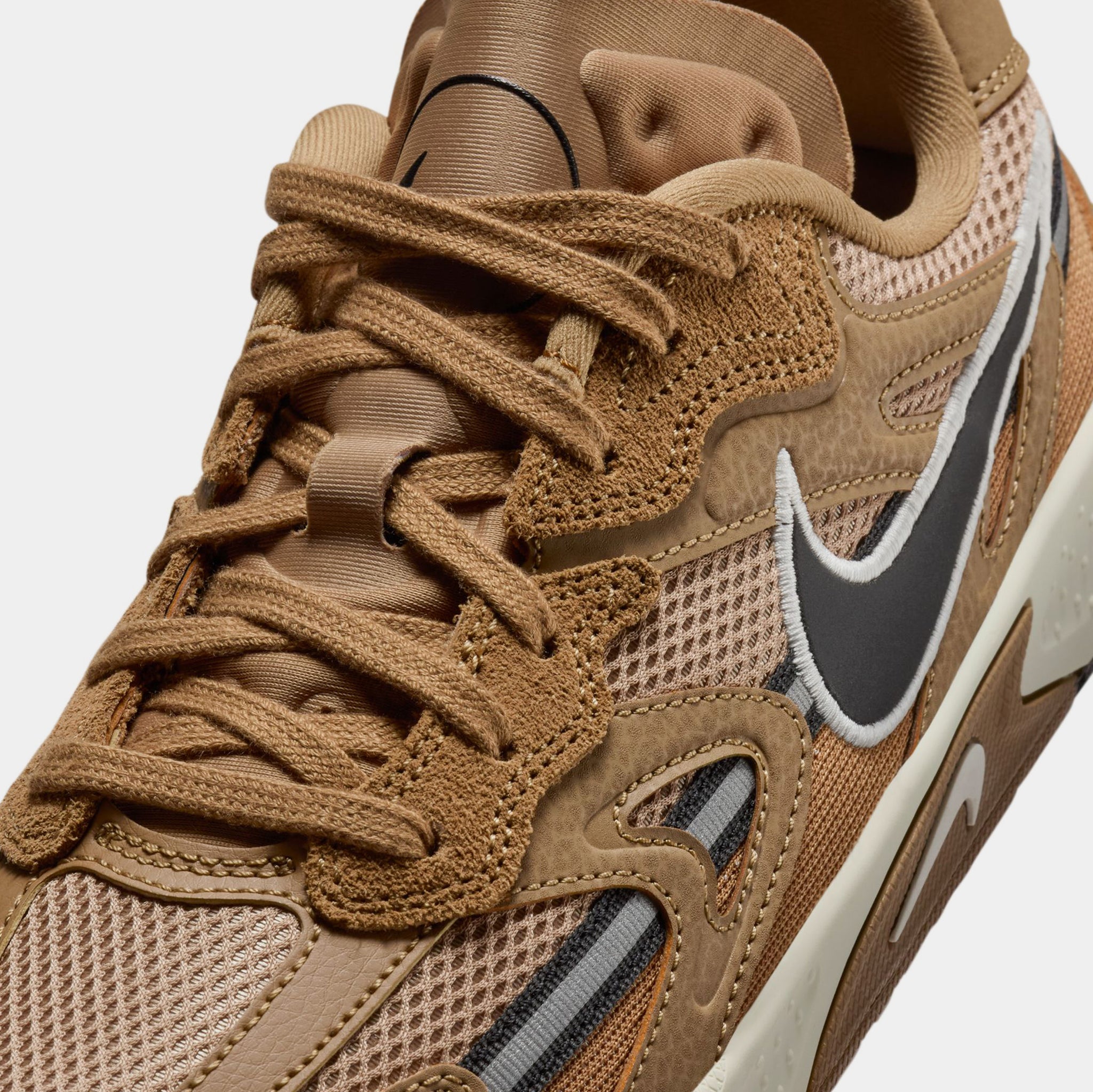 NIKE JAM - DK DRIFTWOOD/BLACK/HEMP/SAIL