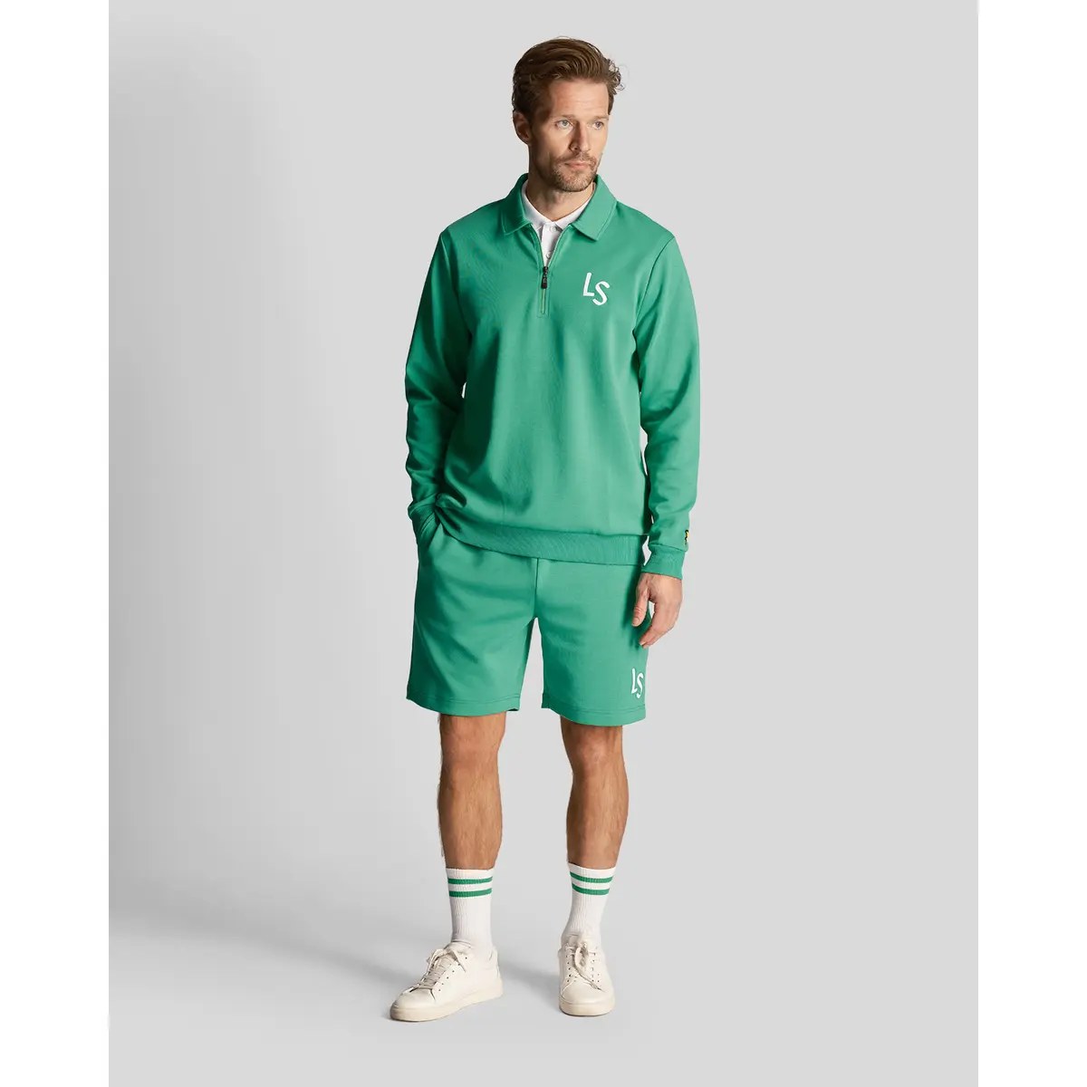 LYLE & SCOTT LS LOGO QUARTER ZIP SWEATSHIRT - FAIRWAY GREEN