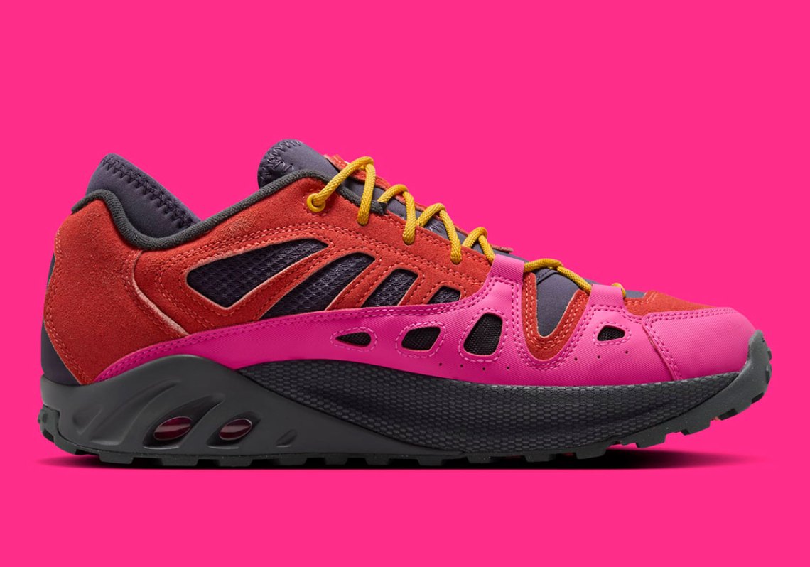 NIKE ACG AIR EXPLORAID - LT WLD MNG/UNV GLD-DK RSN-LSR