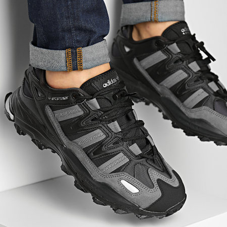 HYPERTURF