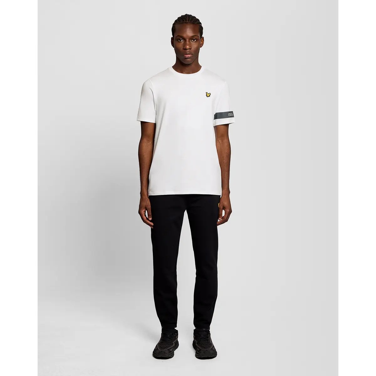 LYLE & SCOTT SPORTS SLEEVE BRANDED T-SHIRT - WHITE