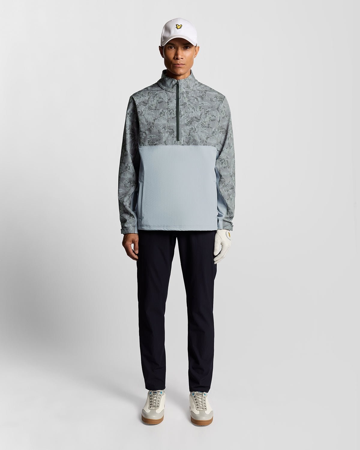 LYLE & SCOTT GOLF PRINTED HALF ZIP WINDJAMMER JACKET - TRUE IRON/ JET BLACK
