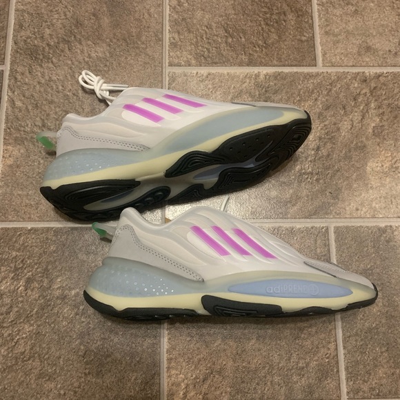 ADIDAS OZRAH