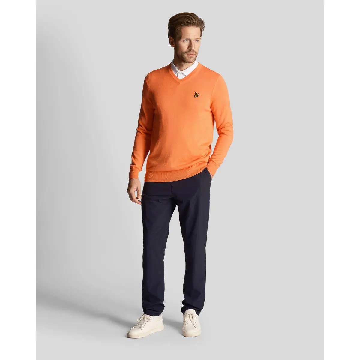 LYLE & SCOTT GOLF V NECK PULLOVER - COURSE CORAL