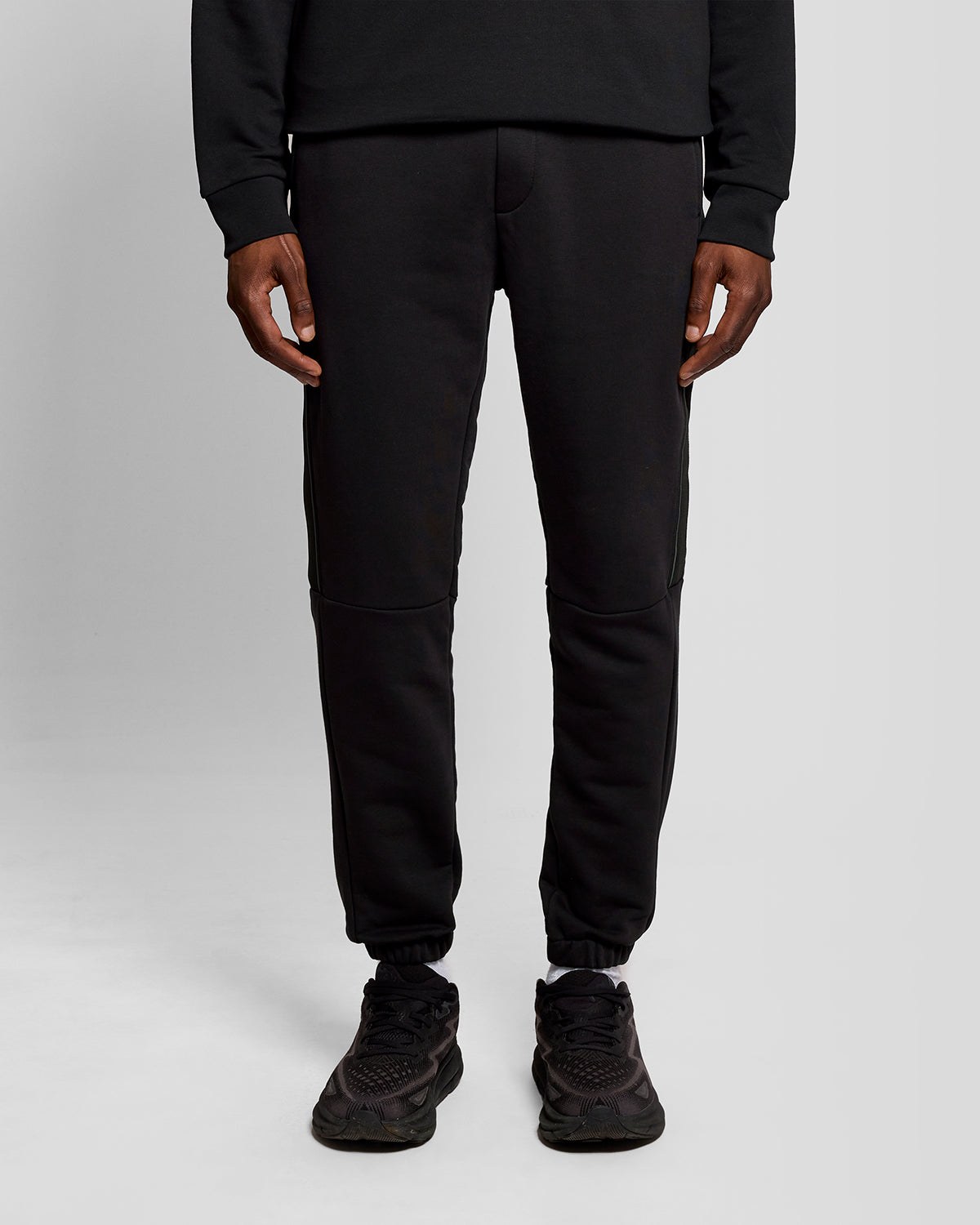 LYLE & SCOTT TAPE TRACKIES - JET BLACK