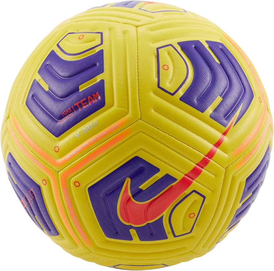 NIKE ACADEMY TEAM FOOTBALLS