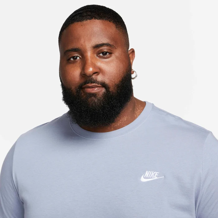 NIKE CLUB TEE - ASHEN SLATE