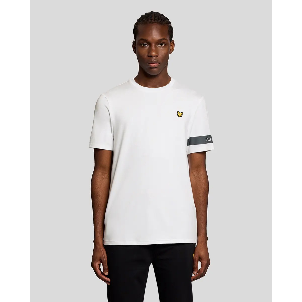 LYLE & SCOTT SPORTS SLEEVE BRANDED T-SHIRT - WHITE