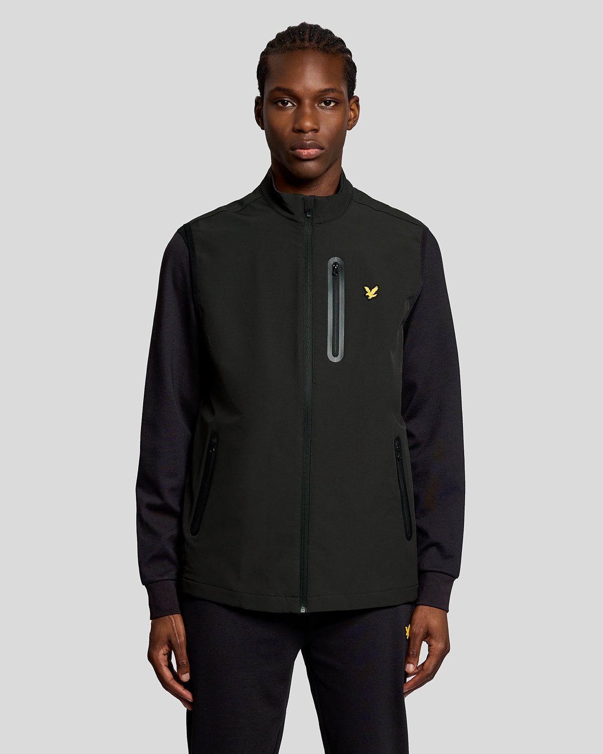 LYLE & SCOTT BRANDED GILET - JET BLACK