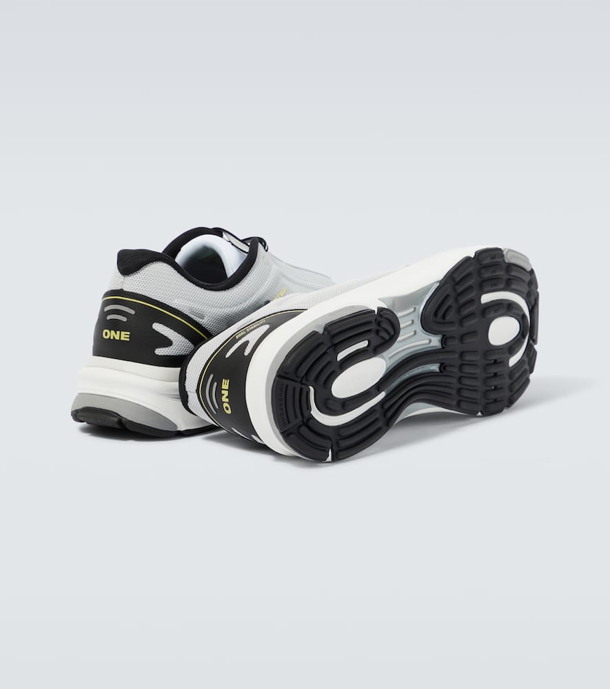 ATHLETICS FOOTWEAR ONE REMSTRD TRAINERS - SILVER/BLACK