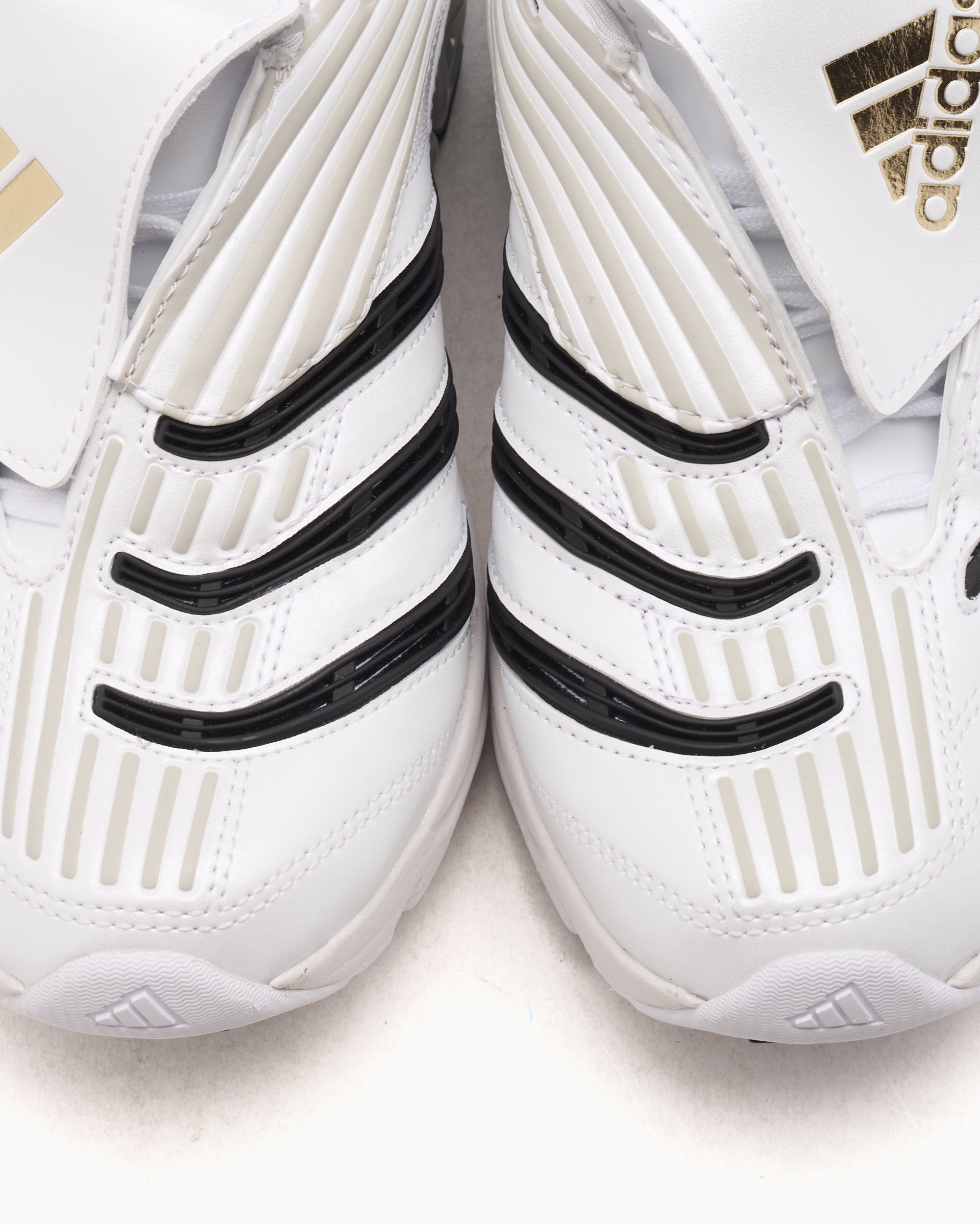ADIDAS ORIGINALS PREDATOR MEGARIDE TRAINERS - FTWR WHITE/CORE BLACK/GOLD METALLIC