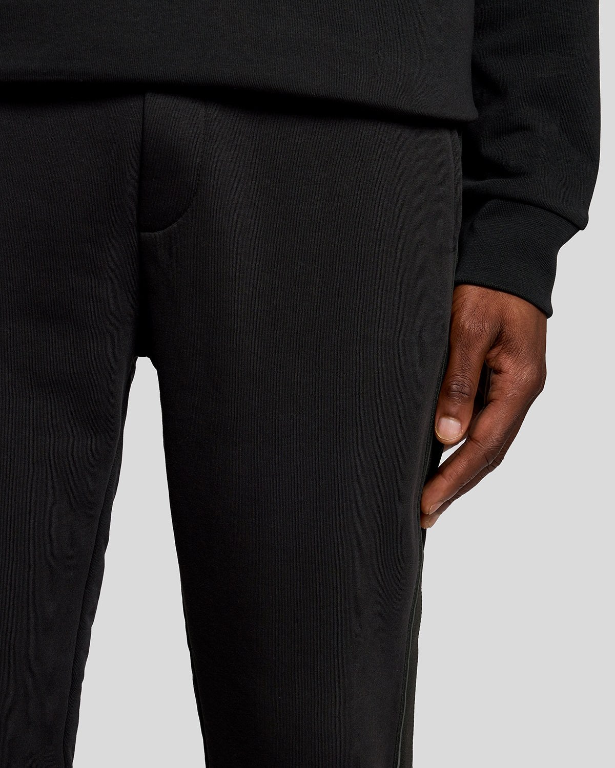 LYLE & SCOTT TAPE TRACKIES - JET BLACK