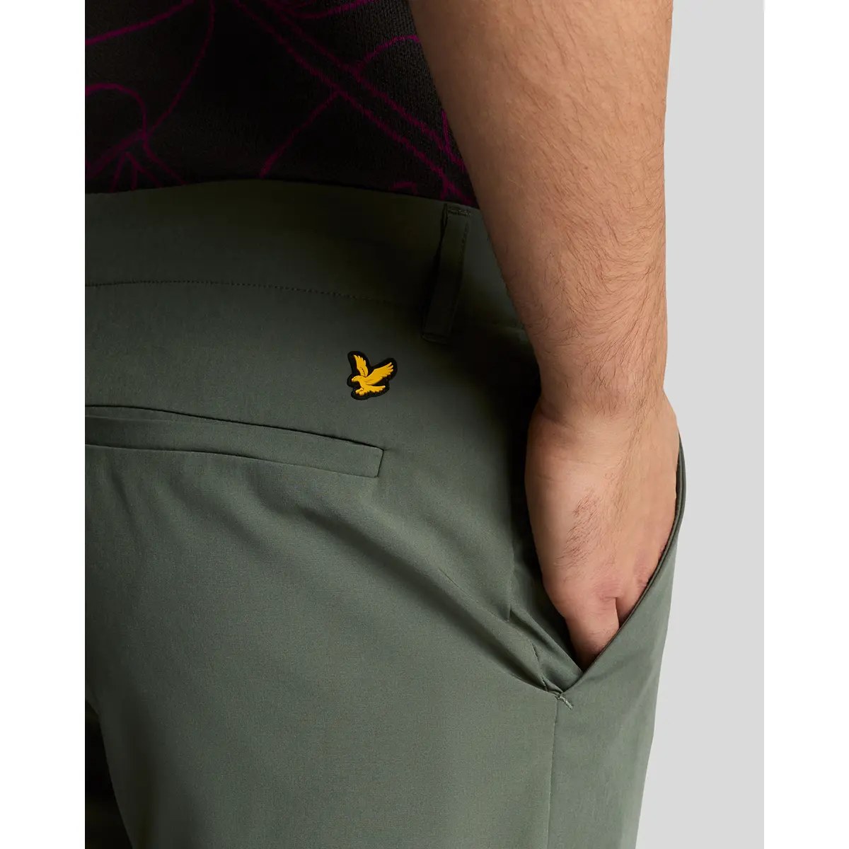LYLE & SCOTT 5 POCKET GOLF SHORTS - CACTUS GREEN