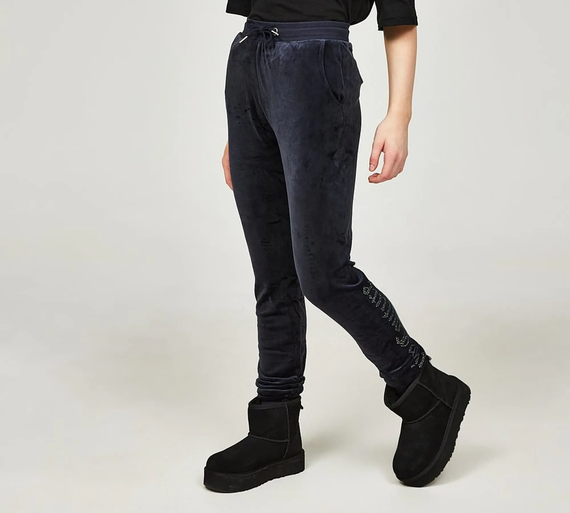 JUICY COUTURE DIAMANTE VELOUR SLIM JOGGER - NIGHT SKY