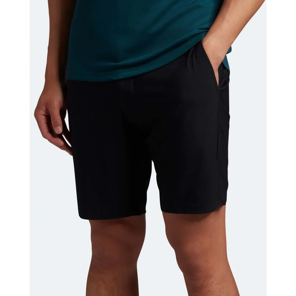 LYLE & SCOTT AIRLIGHT SHORTS - JET BLACK