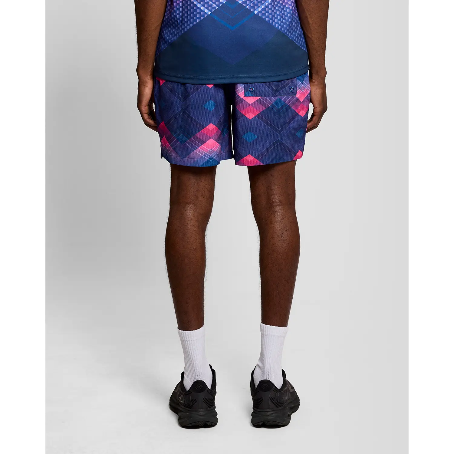 LYLE & SCOTT CHEVRON PRINTED SWIM SHORT - NAVY PEONY