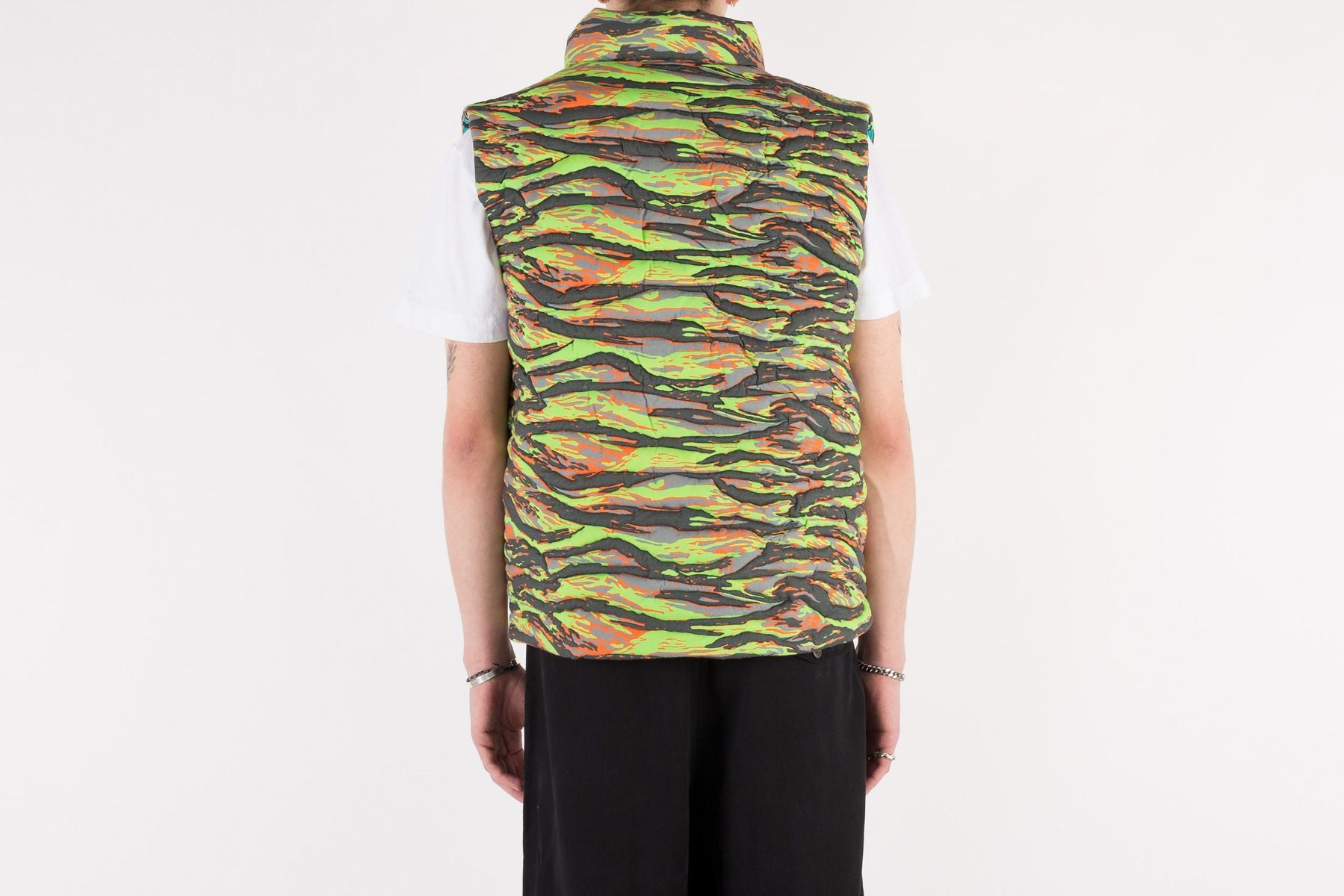 ERL TIGER RAVE PRINTED PUFFER VEST - GREEN