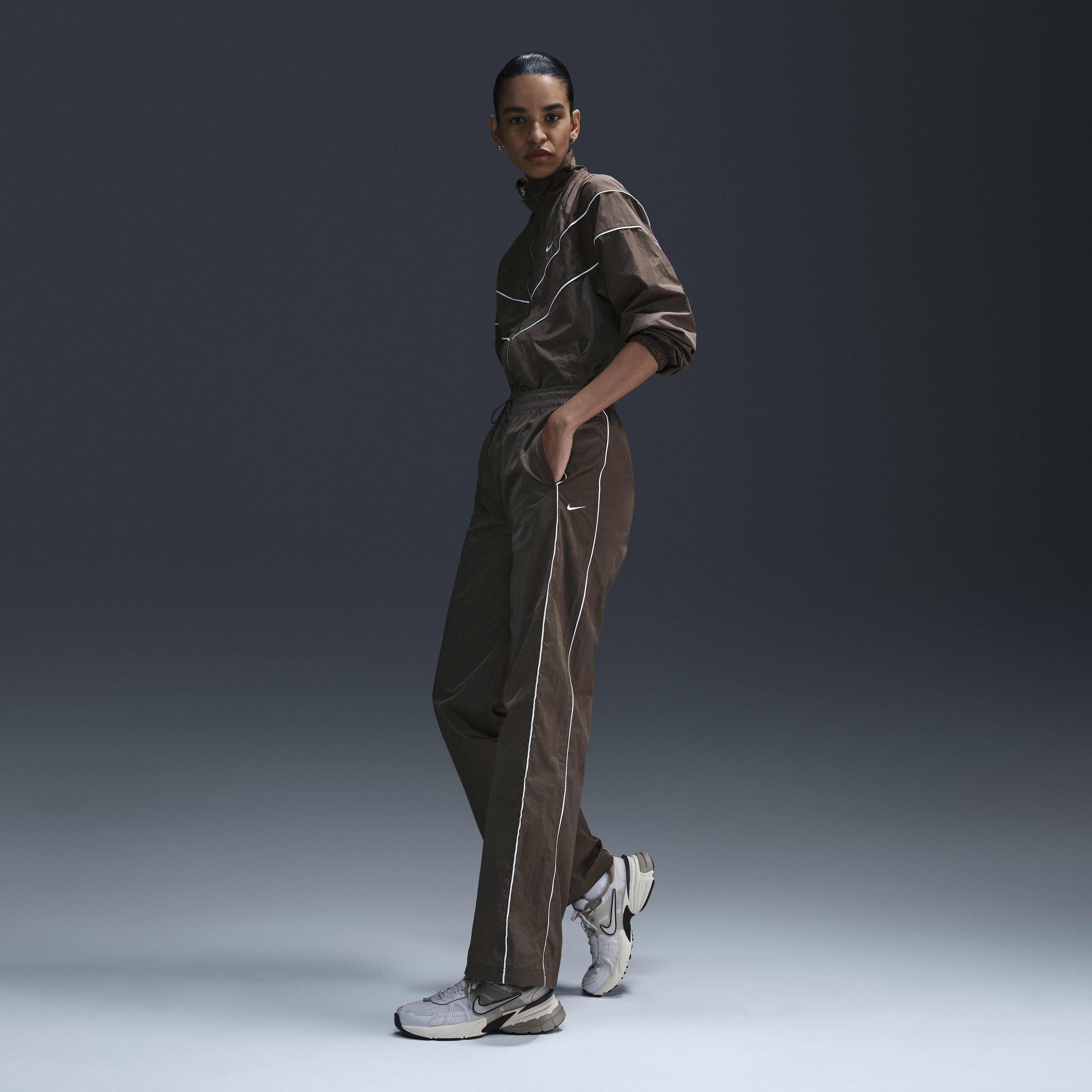 Nike Sportswear Womens Windrunner High-Waisted Woven Open-Hem Pants - Ironstone/White