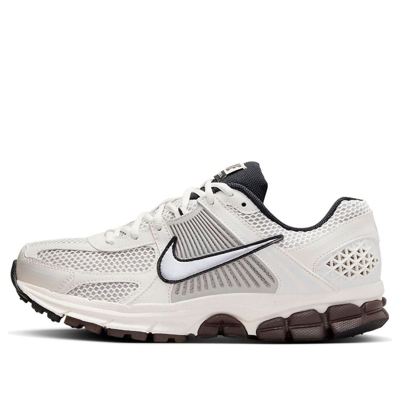NIKE W NIKE ZOOM VOMERO 5 - PHANTOM/MTLC PLATINUM-LT IRON ORE-BAROQUE BROWN-BL