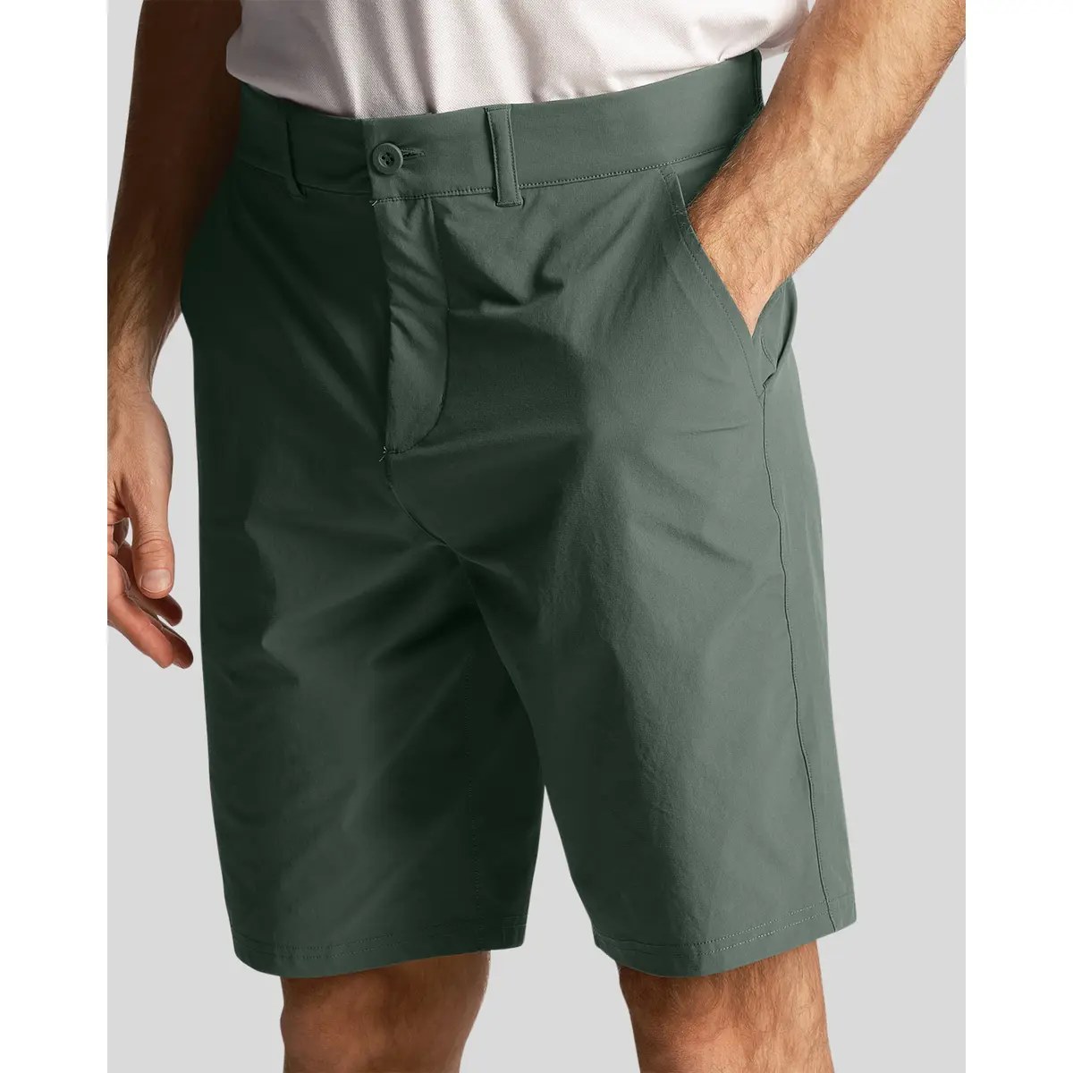 LYLE & SCOTT GOLF TECH SHORTS - CACTUS GREEN